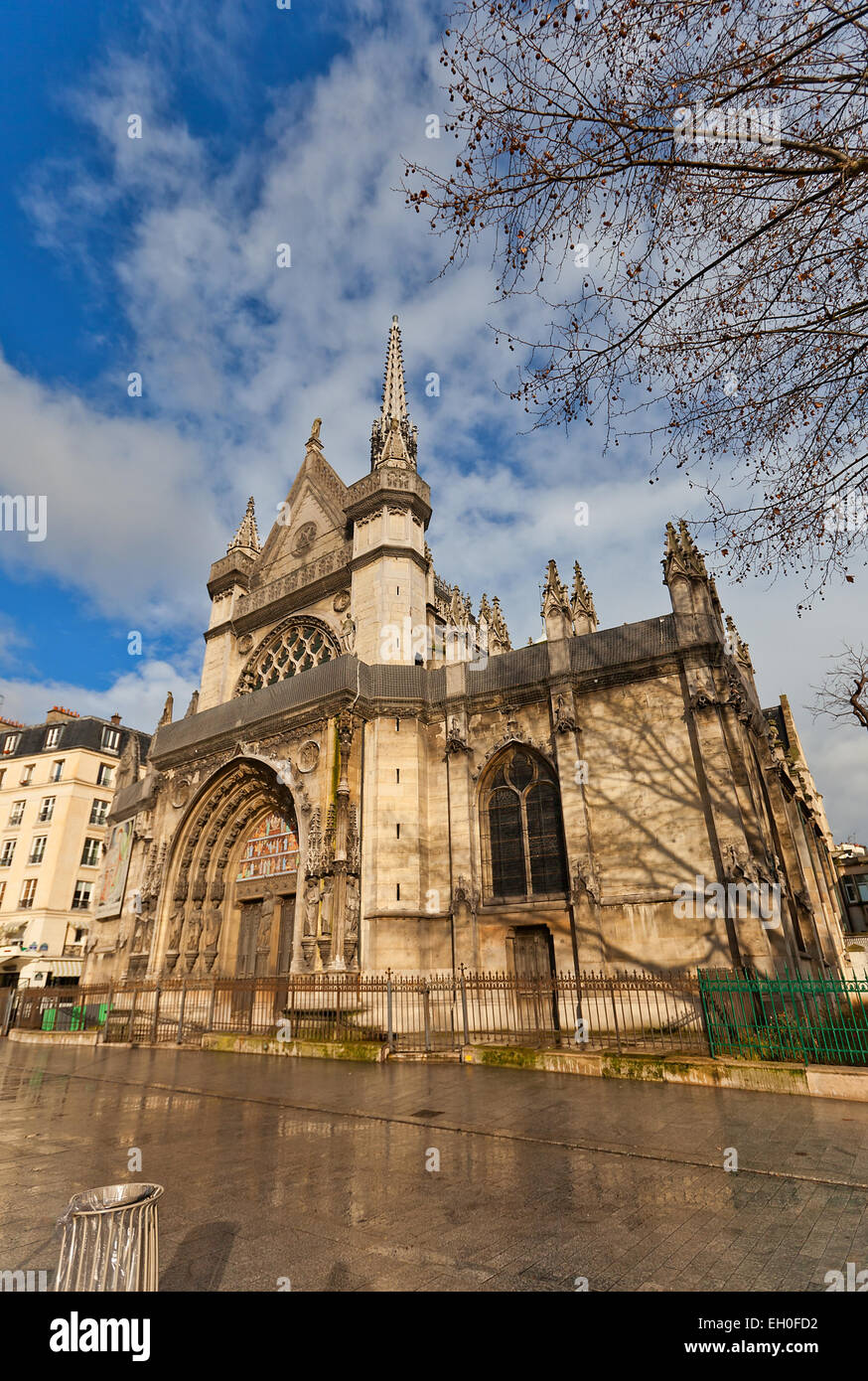 saint laurent founded