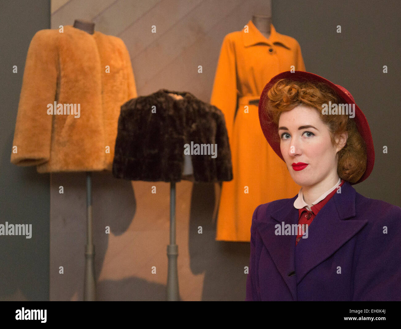 1940s fashion model woman hi-res stock photography and images - Alamy