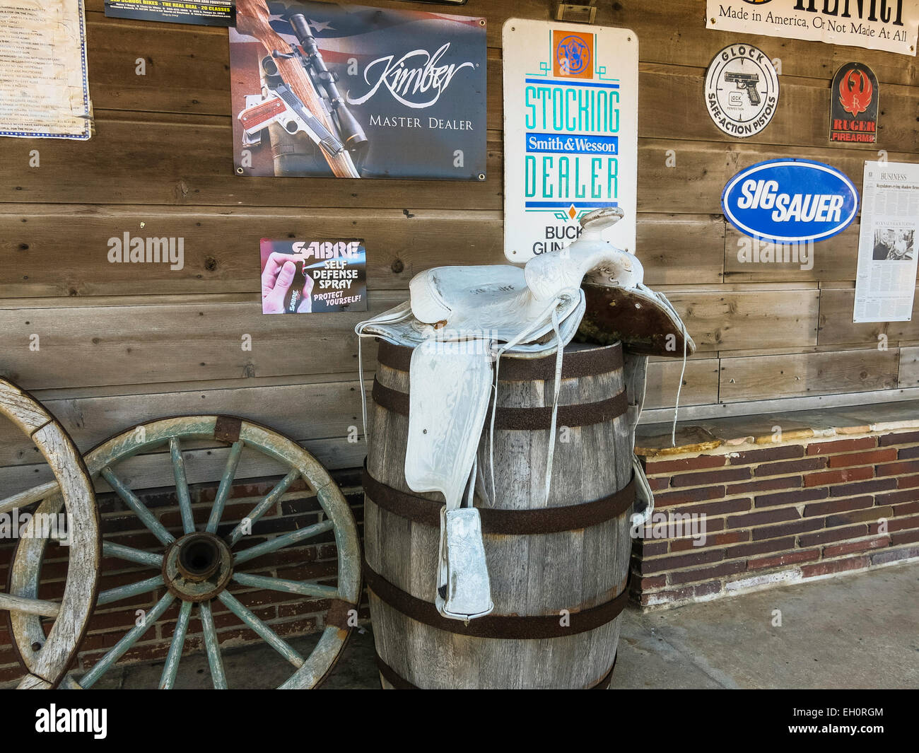 Gun shop florida hires stock photography and images Alamy