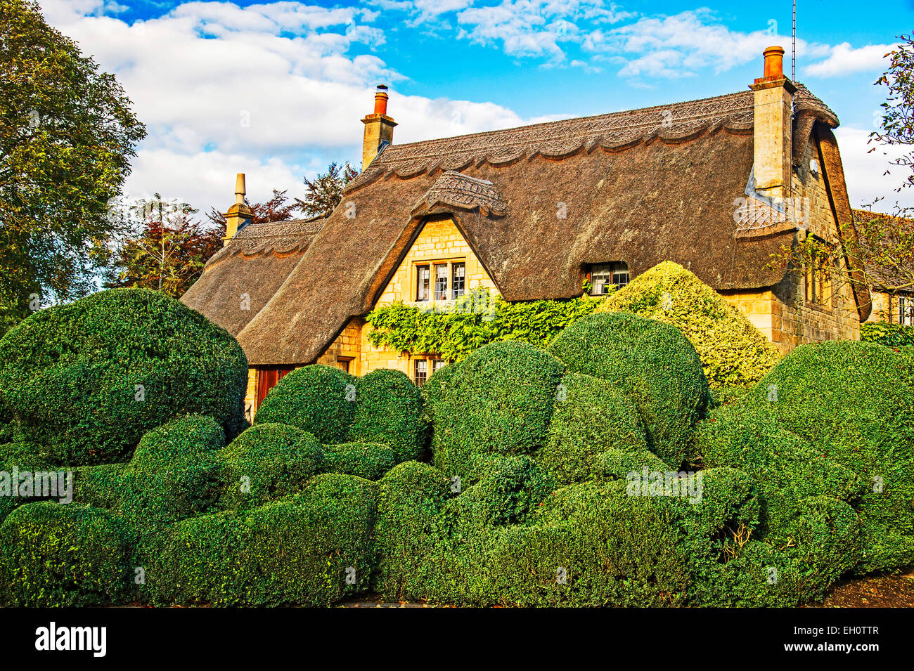 Thatched Cottage in the Cotswolds near Chipping Camden Stock Photo