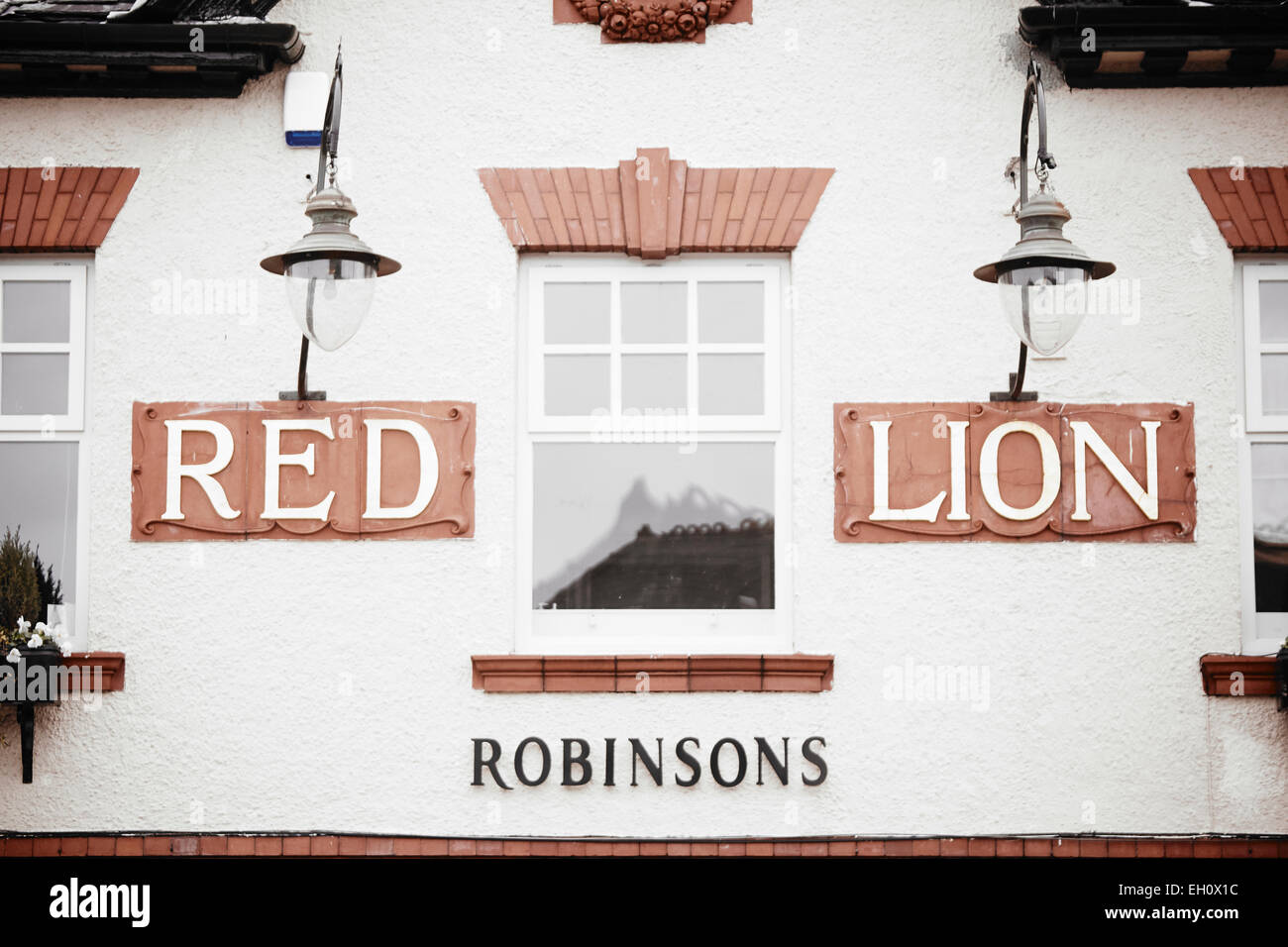 Robinson pub exterior Stockport village of Cheadle Stock Photo