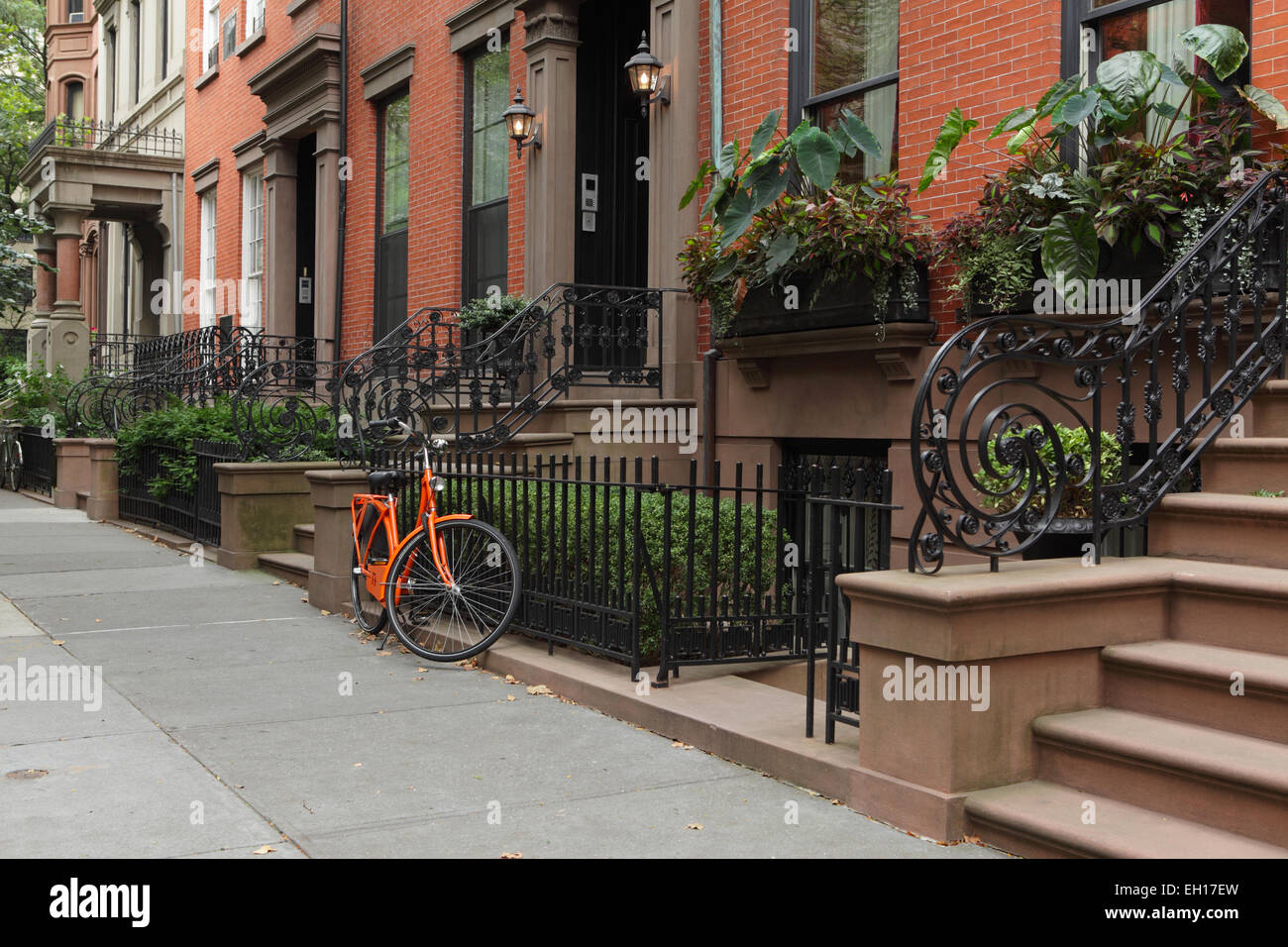 19th century Brownstone and brick townhouses in the Historic District of Brooklyn Heights on Columbia Heights Stock Photo