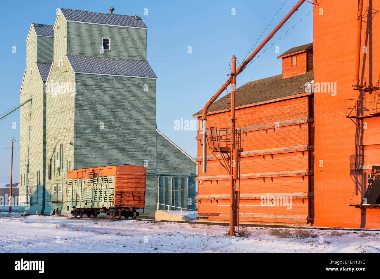 Traditional grain elevators, Nanton, Alberta, Canada. Stock Photo
