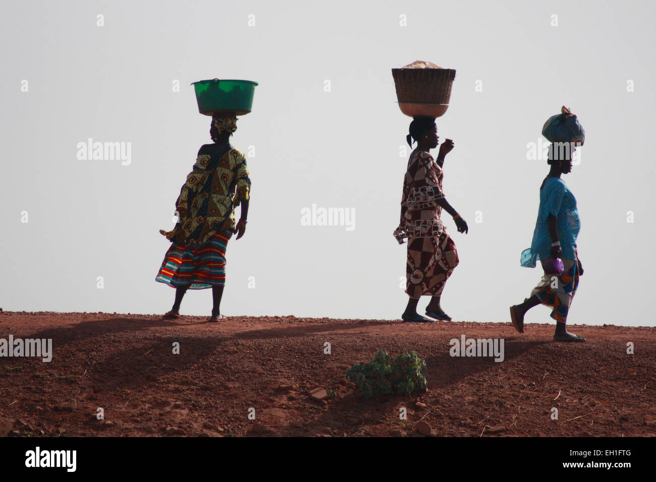SANGA, MALI - SEPTEMBER 29 , 2008:  Unidentified women from village in Dogon country Stock Photo