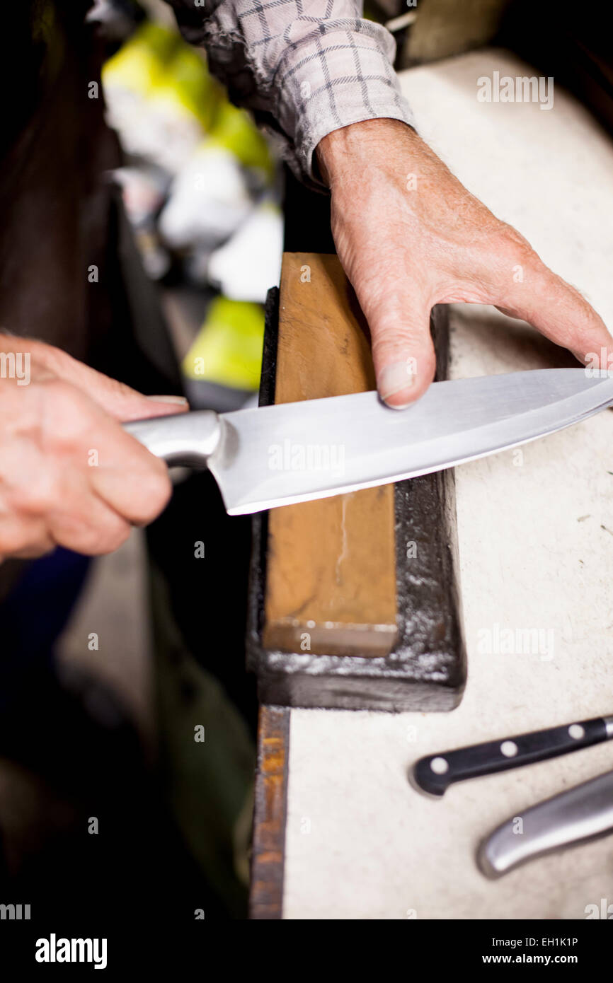 Knife grinding hires stock photography and images Alamy