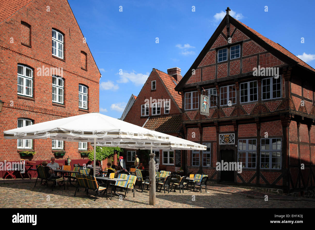 Framed houses and cafe at market square, Moelln, Schleswig-Holstein, Germany, Europe Stock Photo