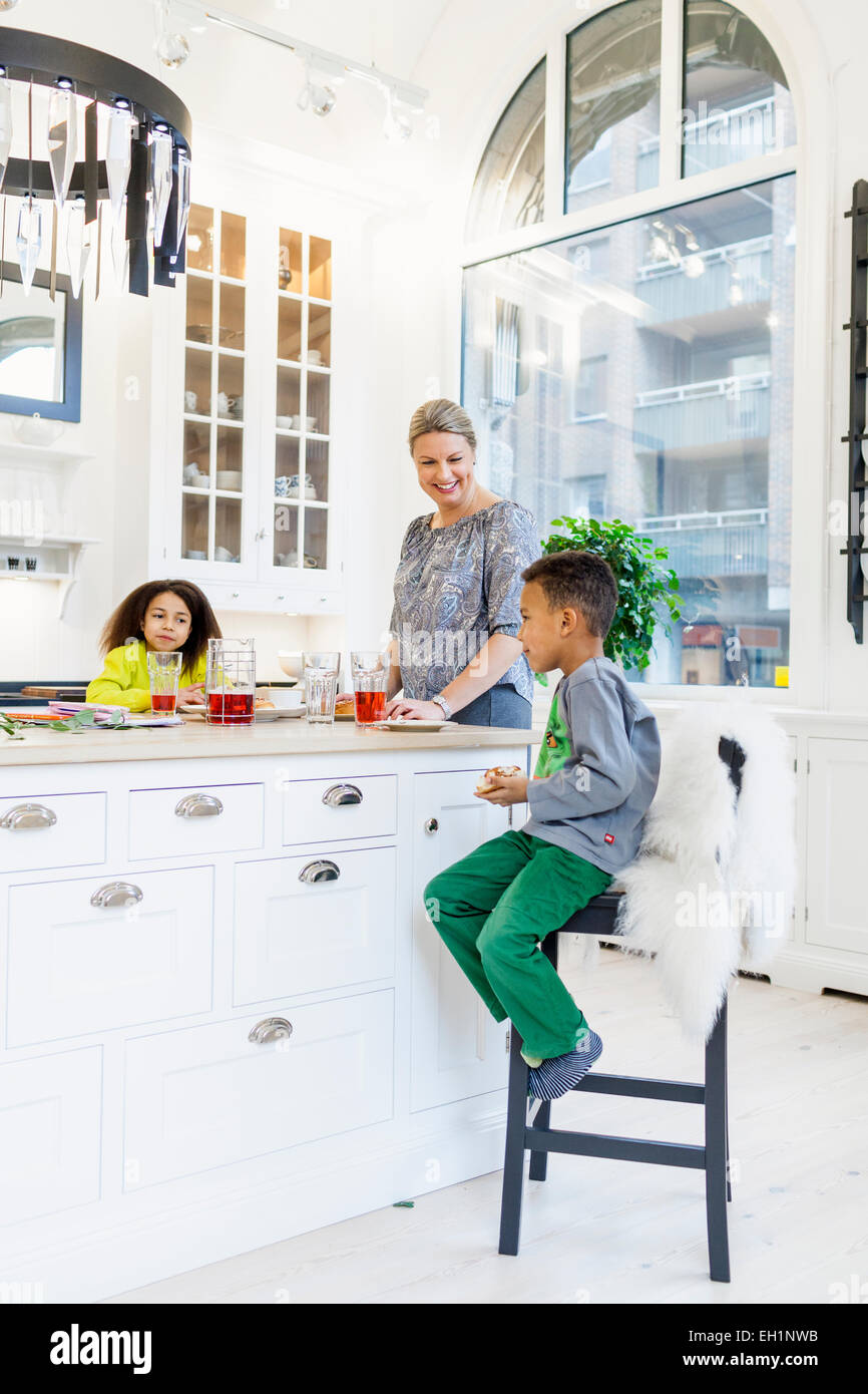 kids kitchen island