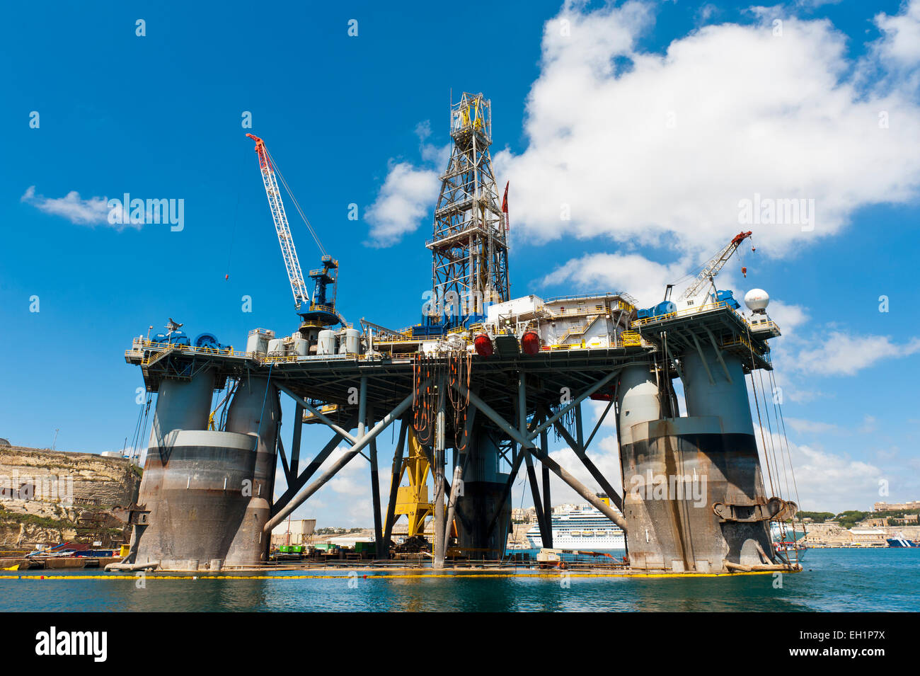 Oil rig in the harbour, Senglea, Malta Stock Photo