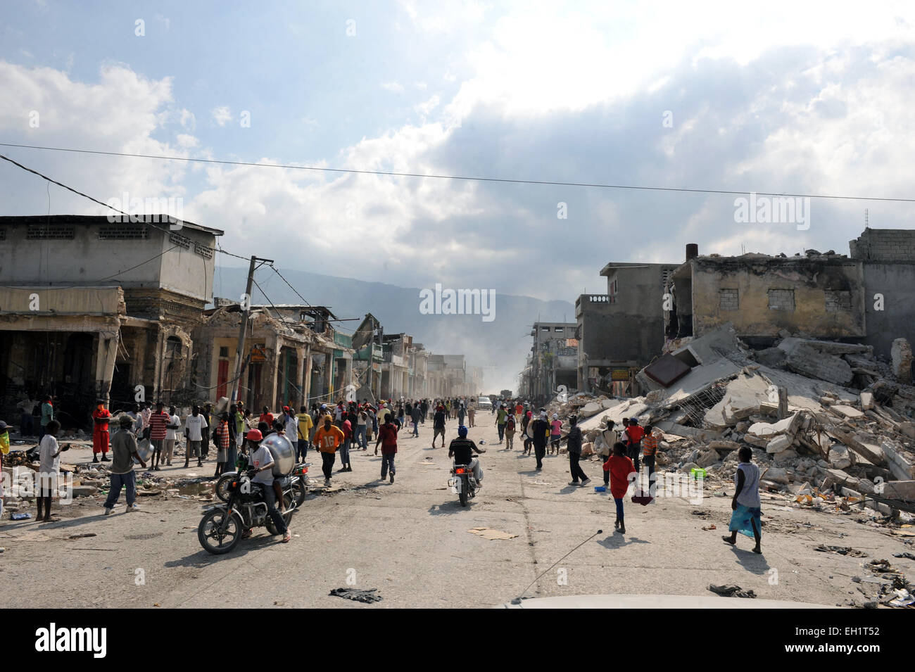 Large parts of the capital city were totally destroyed from the earthquake in Port Au Prince, Haiti, 17 January, 2010. Stock Photo