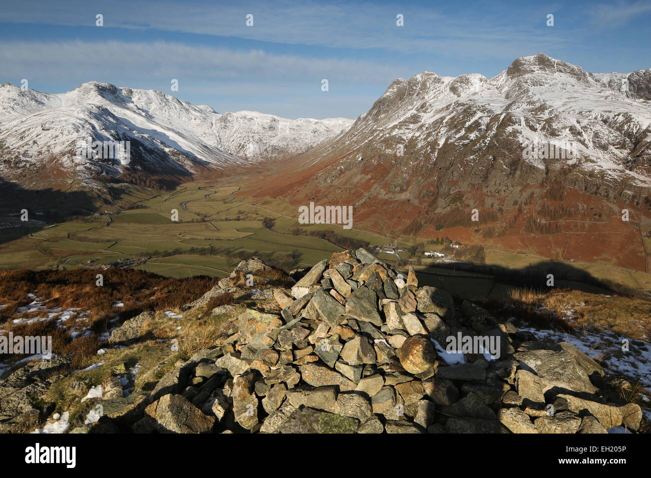 Great Langdale winter.   crinkle crags  bowfell and langdale pikes from Side Pike Stock Photo