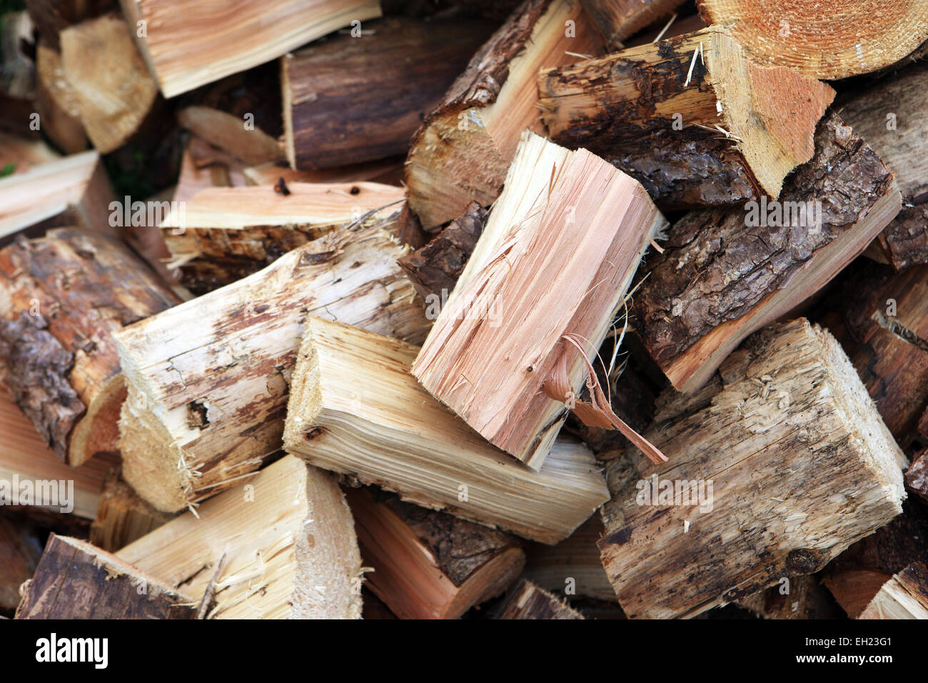 Pile of split log firewood Stock Photo Alamy