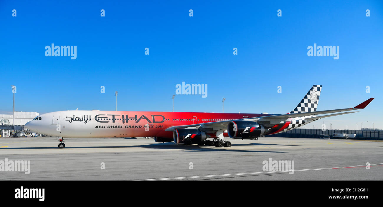 airbus, a 340, roll in, etihad, f1, grand prix, aircraft, airplane, plane, overview, panorama, Stock Photo