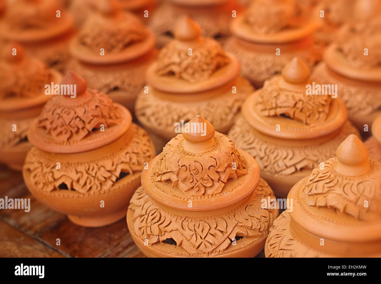 Traditional Thai clay pottery at Nonthaburi,Thailand Stock Photo Alamy