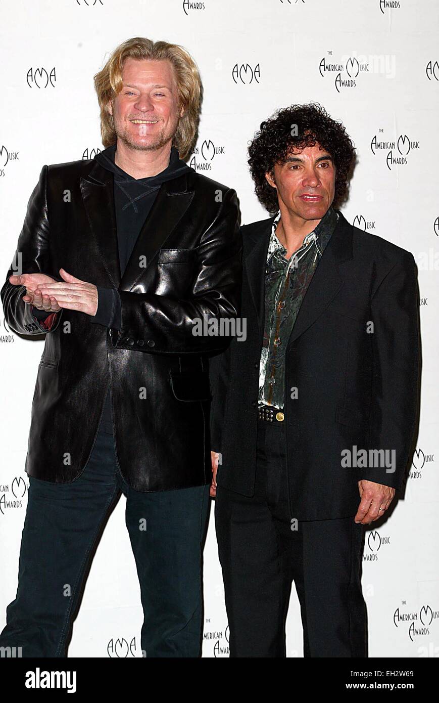 File. 5th Mar, 2015. DARRYL HALL and JOHN OATES of 'Hall & Oates' are suing a Brooklyn-based granola company, Early Bird, for dubbing one of their products, 'Haulin' Oats.' The name and mark Haulin' Oats is an obvious play upon Plaintiff's well-known Hall & Oates mark, and was selected by defendant in an effort to trade off of the fame and notoriety associated with the artist's and plaintiff's well-known marks. A spokesperson for the group reiterated this claim adding that group owns the registration for 'Haulin Oats.' Pictured - Jan. 13, 2003 - Los Angeles - Darryl Hall and John Oates at 30 Stock Photo