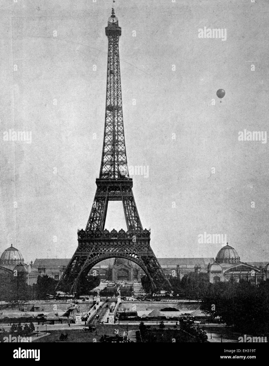 One of the first halftones, the Eiffel Tower, Paris, France, 1880 Stock Photo