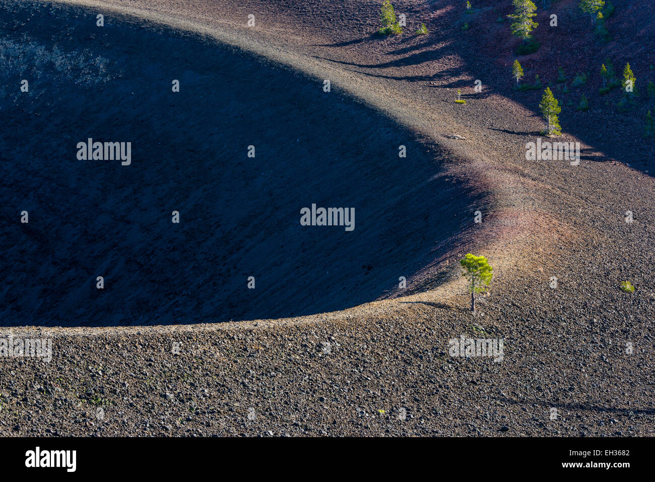 Rim of the volcanic cinder cone along the Cinder Cone Trail in Lassen ...