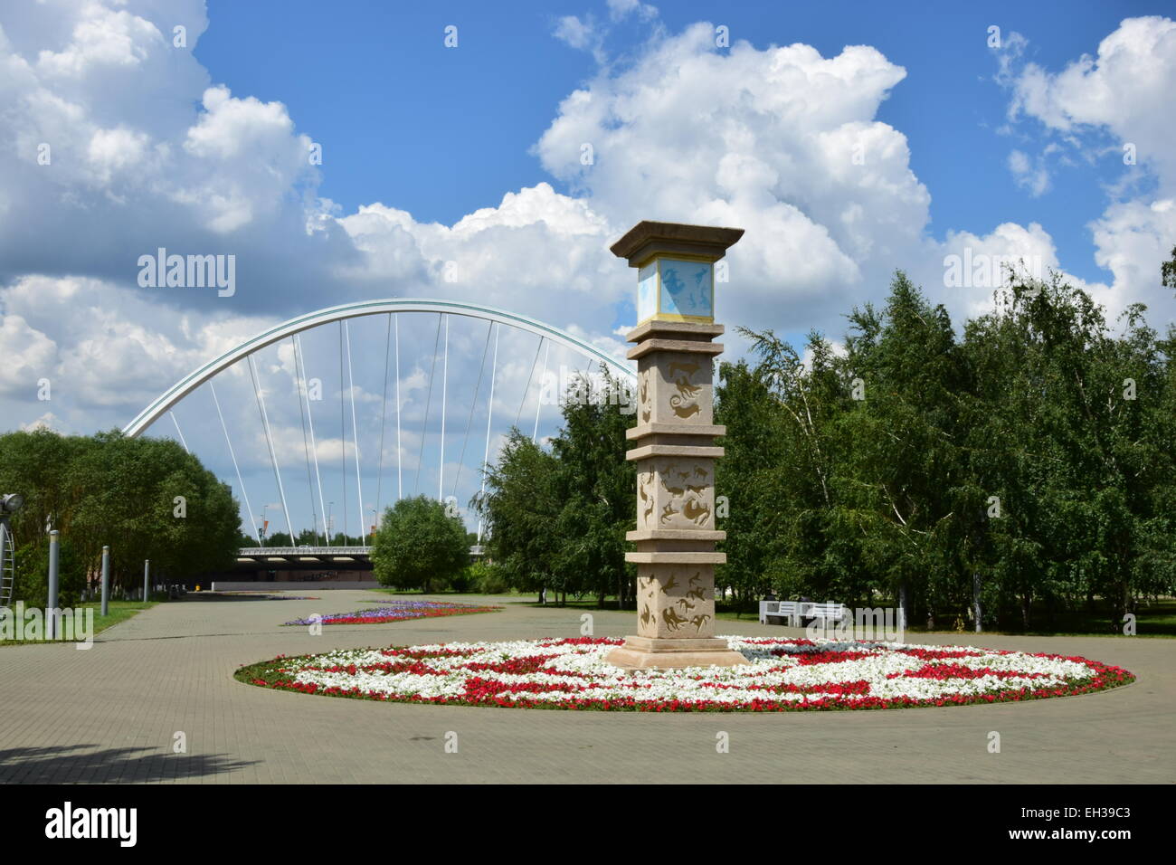 Decorative column hi-res stock photography and images - Alamy
