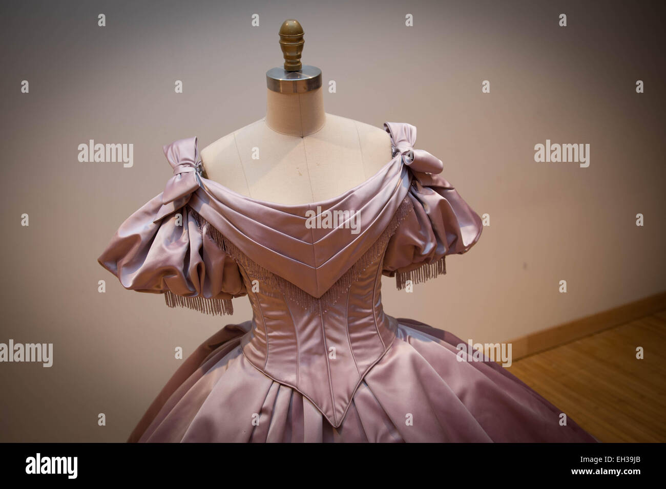 Manhattan, New York, USA. 4th Mar, 2015. Details of the lavender gown Kelli O'Hara, star of ''The King and I'' wears for the song ''Shall We Dance'' in the show, Wed., March 4, 2015. © Bryan Smith/ZUMA Wire/Alamy Live News Stock Photo