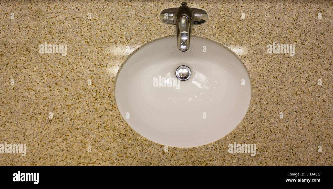 clean white bathroom sink Stock Photo Alamy