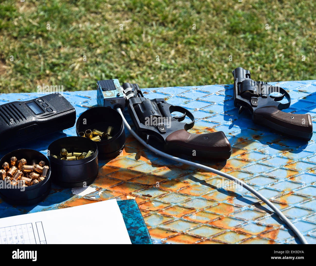 Starting guns of the running race Stock Photo Alamy
