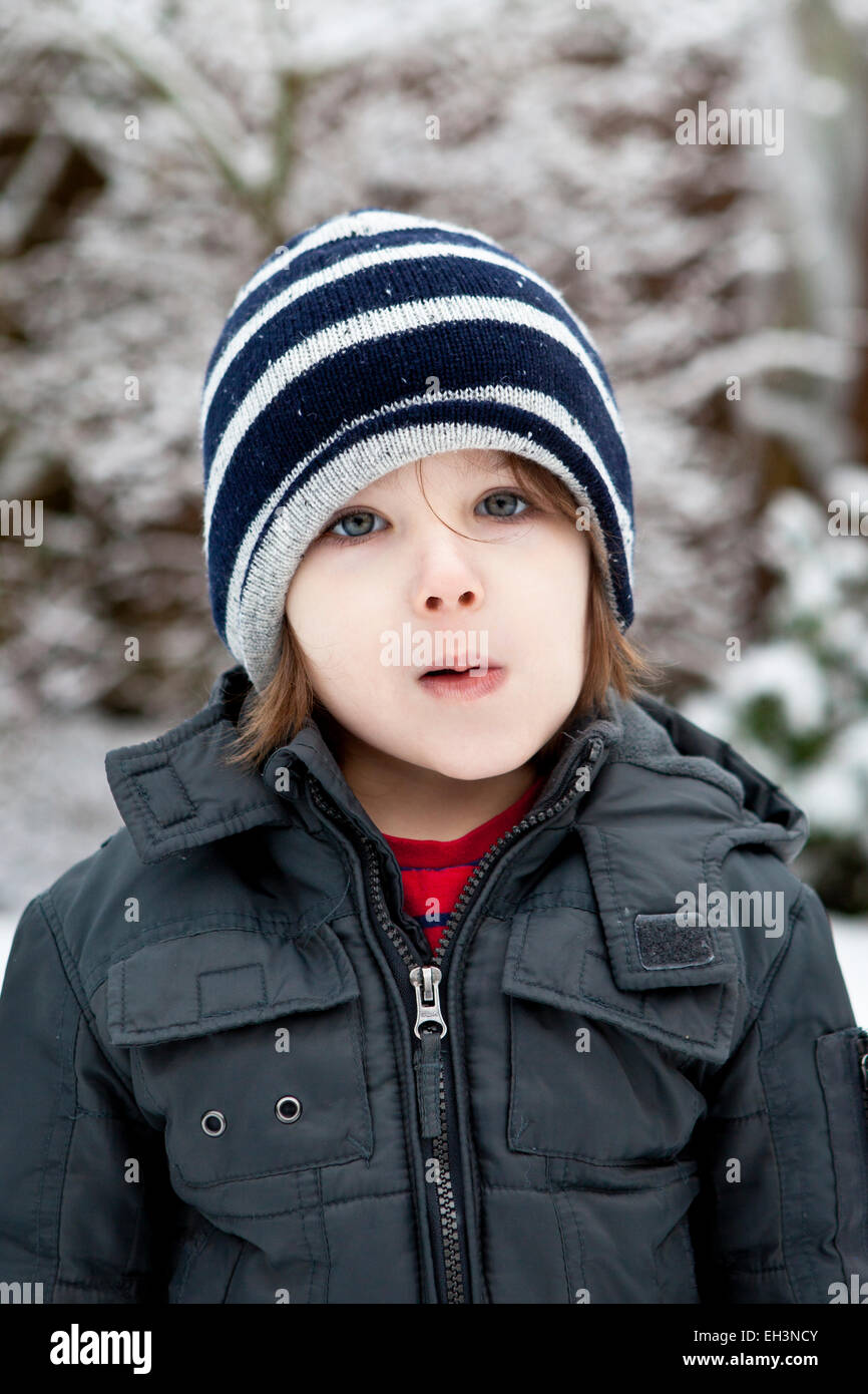 portrait-of-a-3-year-old-toddler-stock-photo-alamy