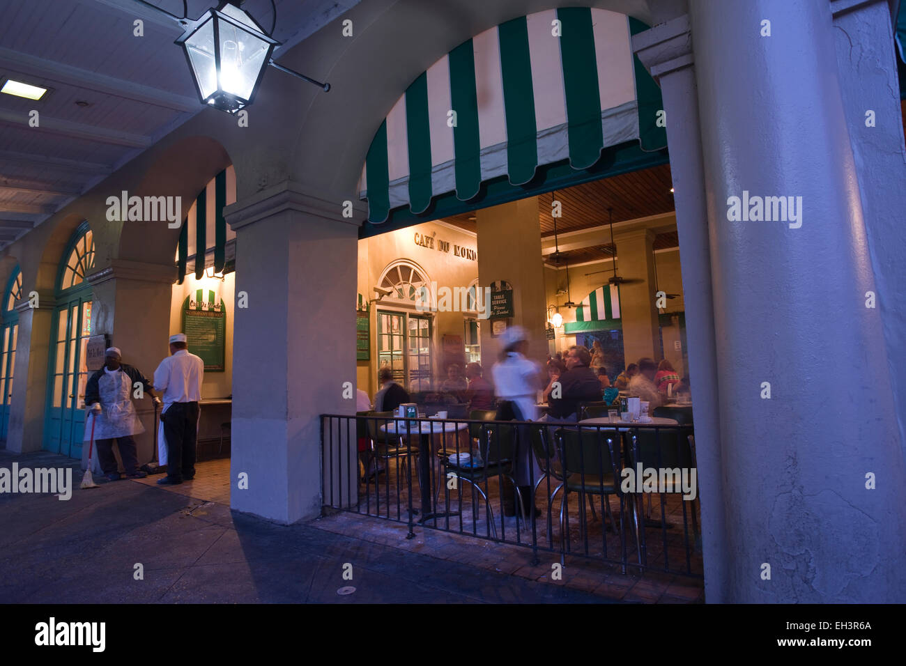 CAFE DU MONDE COFFEE STAND JACKSON SQUARE FRENCH QUARTER DOWNTOWN NEW