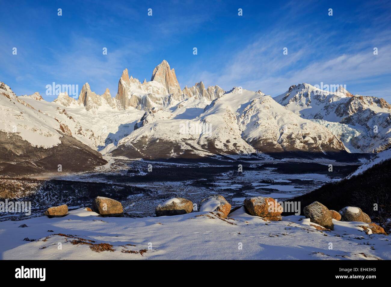 Argentina, Patagonia, Santa Cruz, El Chalten, Fitz Roy and aguja Poincenot in winter Stock Photo