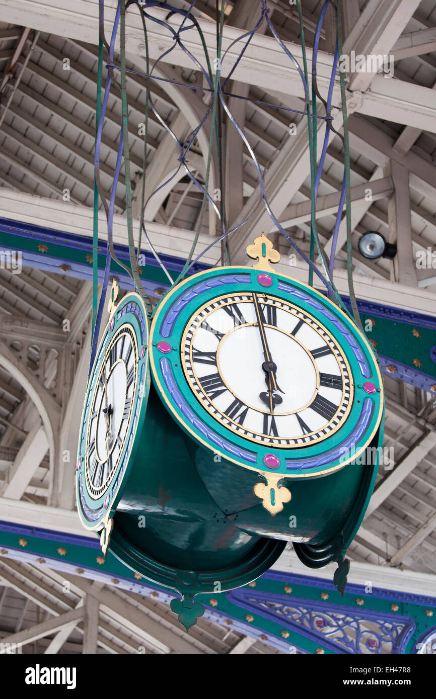 Market clock hires stock photography and images Alamy