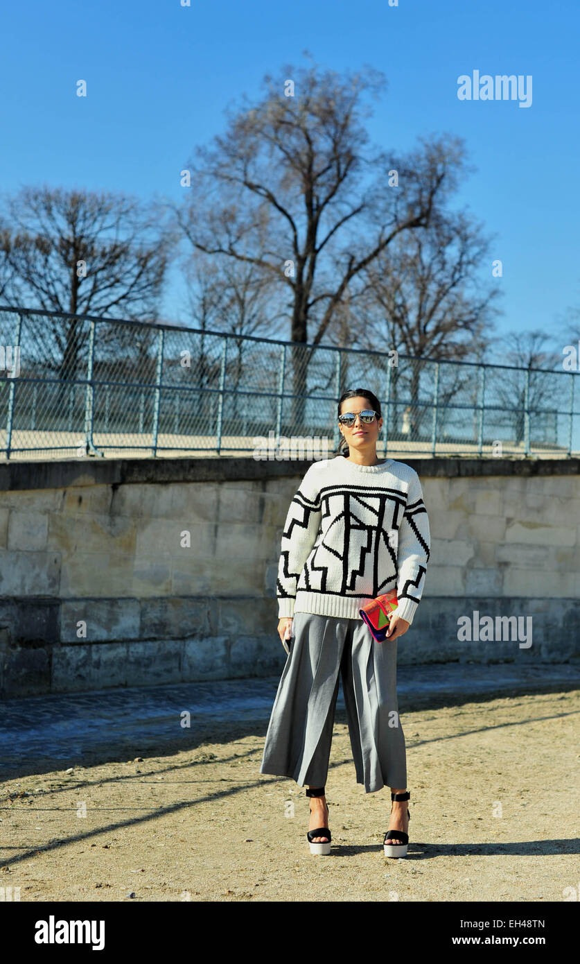 Maraya Maia arriving at the Carven show in Paris - March 5, 2015 - Photo: Runway Manhattan/Celine Gaille Mindesthonorar 50,- EUR / Minimum Fee 50,- EUR/picture alliance Stock Photo