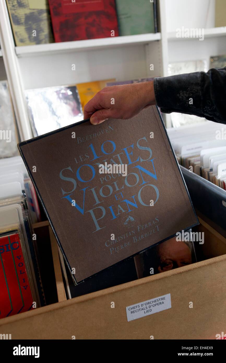 France, Paris, vinyl records store Analog Collector Stock Photo Alamy