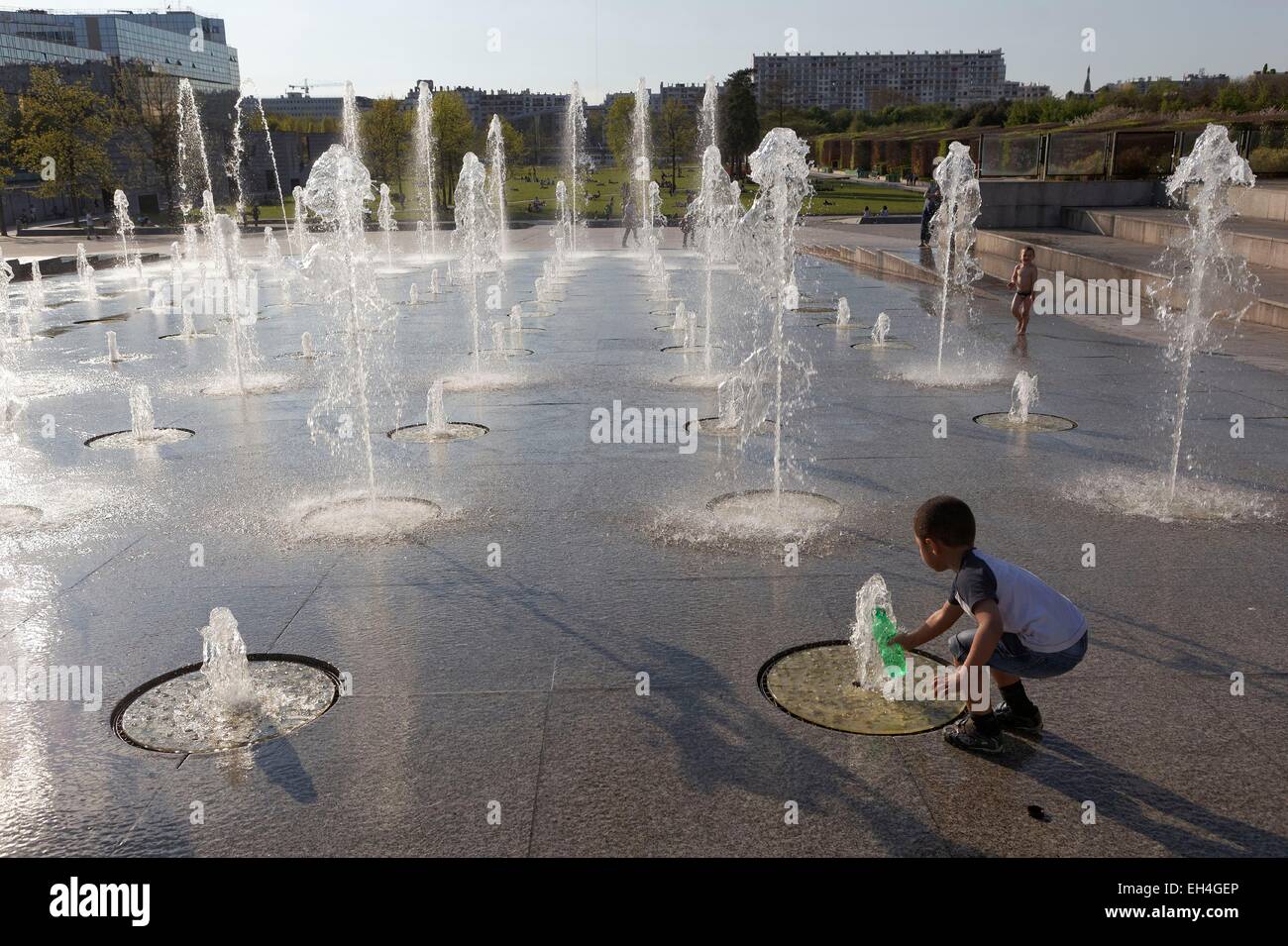 France, Paris, Andre Citroen park, the great sparkling water fountain
