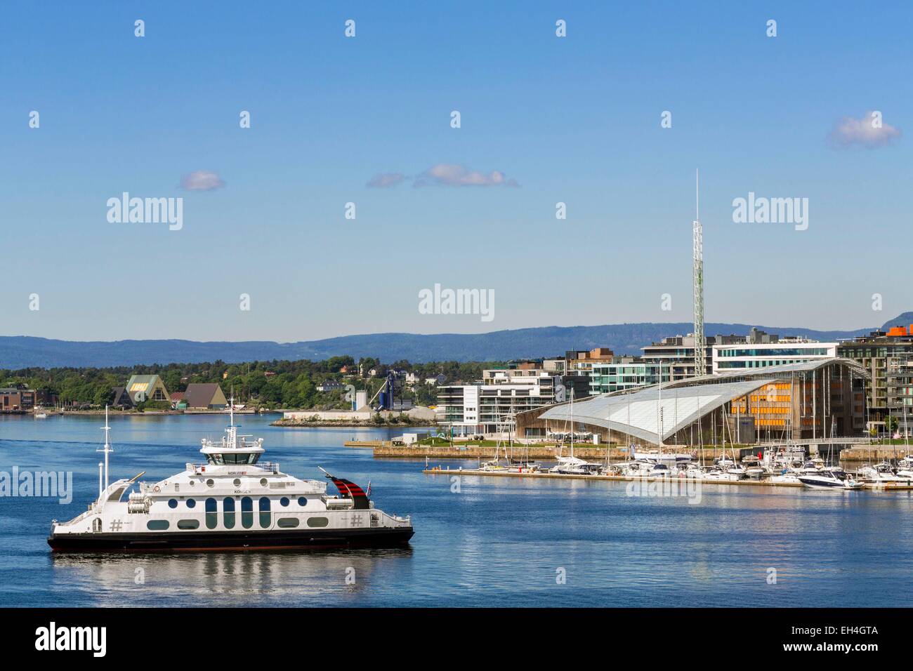 Norway, Oslo, right port with the Museum of Contemporary Art Astrup Fearnley (Astrup Fearnley Museet) designed by Renzo Piano Stock Photo