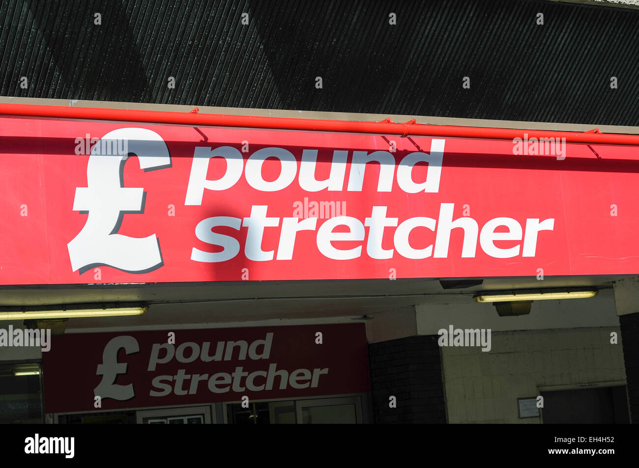 Pound Stretcher Discount Store Mansfield,UK Stock Photo Alamy