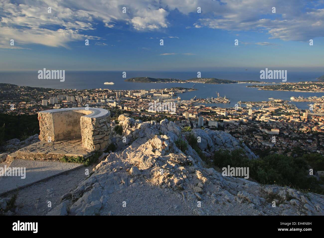 France, Var, Toulon, Point of view on Toulon and its harbour since the Belvedere of the mount Faron (Altitude : 540 meters) Stock Photo