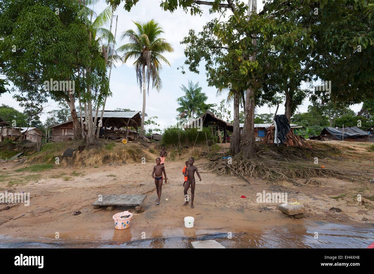 France, French Guiana, Parc Amazonien de Guyane (Guiana Amazonian Park), Belikampoe, children on