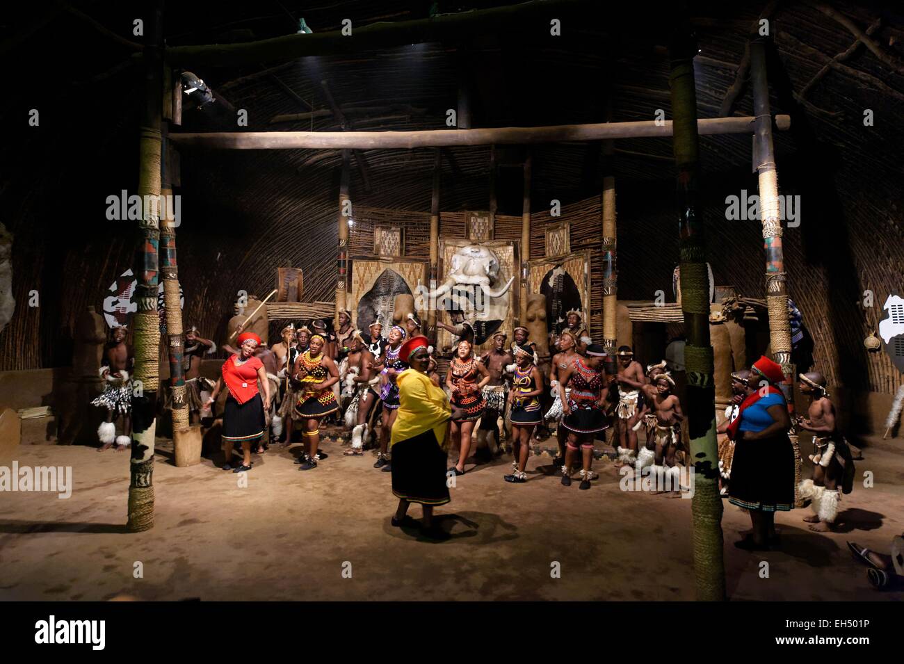 South Africa, Kwazulu Natal, Eshowe, Zululand, Shakaland, dancers performing traditional zulu dance Stock Photo