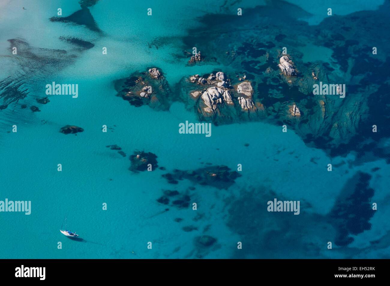 France, Corse du Sud, Bouche de Bonifacio Nature Reserve, Santa Giulia beach (aerial view) Stock Photo