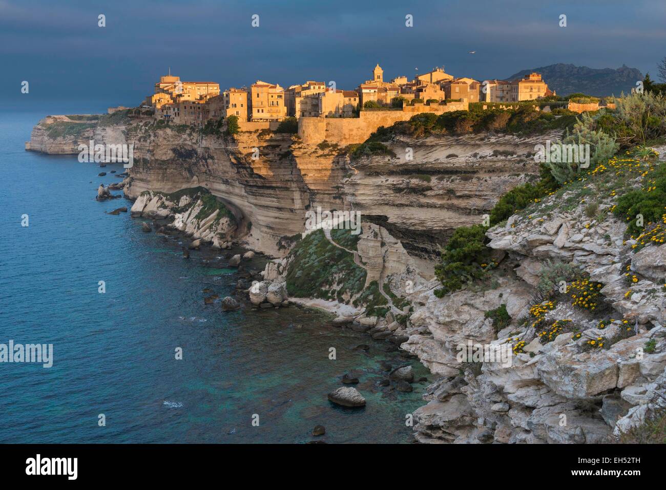 France, Corse du Sud, Bonifacio, the village, the cliff and the rock called the sand grain Stock Photo
