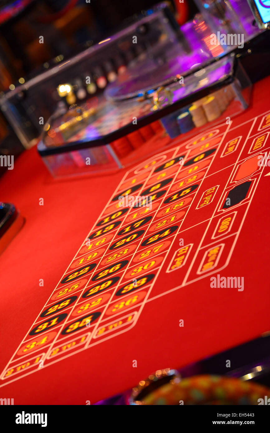 Roulette table hires stock photography and images Alamy
