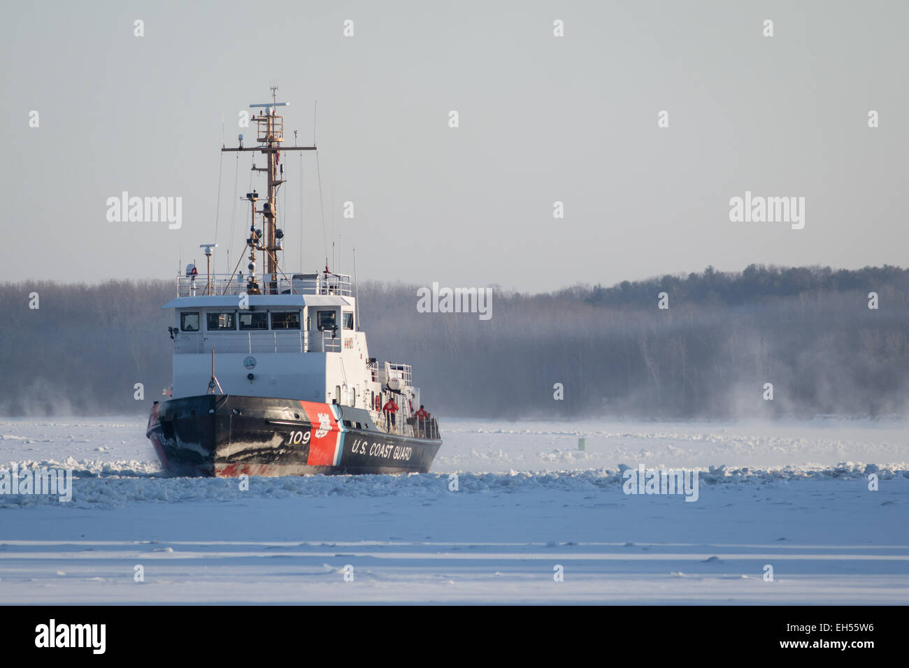 Hudson, N.Y, USA. 6th Mar, 2015. The United States Coast Guard cutter ...