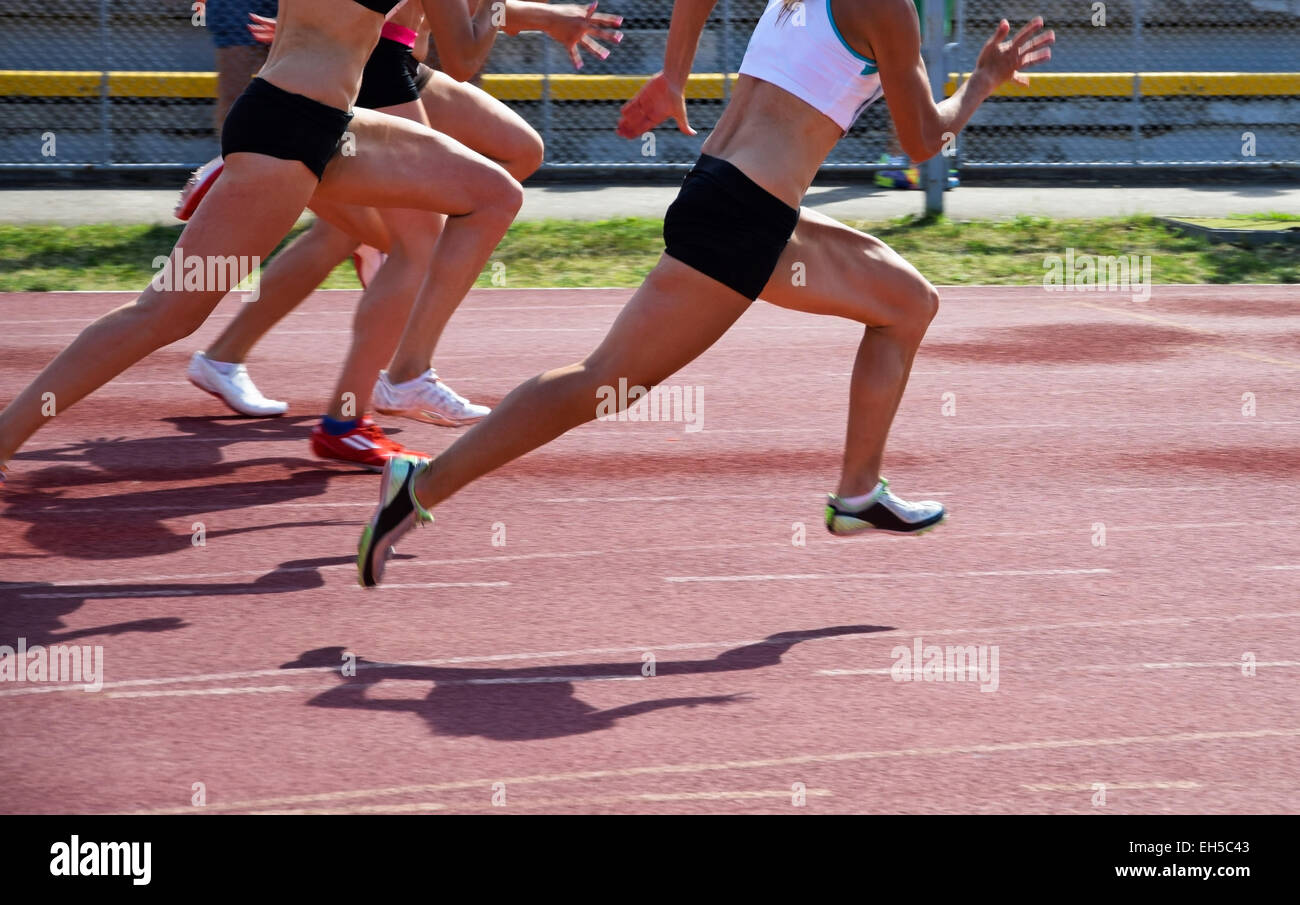women running track
