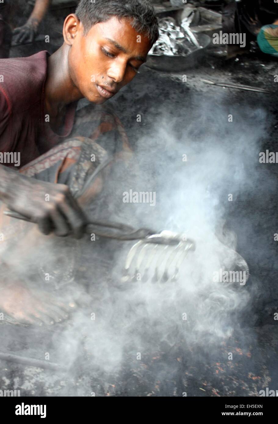 Child Workers at a steel recycling and re-rolling mill in Dhaka Stock ...