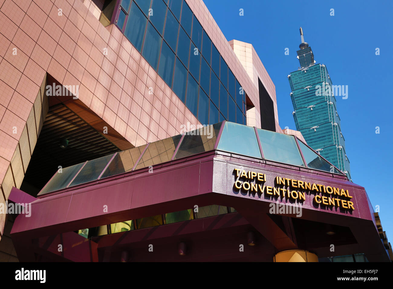 The Taipei 101 skyscraper tower and the Taipei International Convention Centre, Taipei, Taiwan Stock Photo