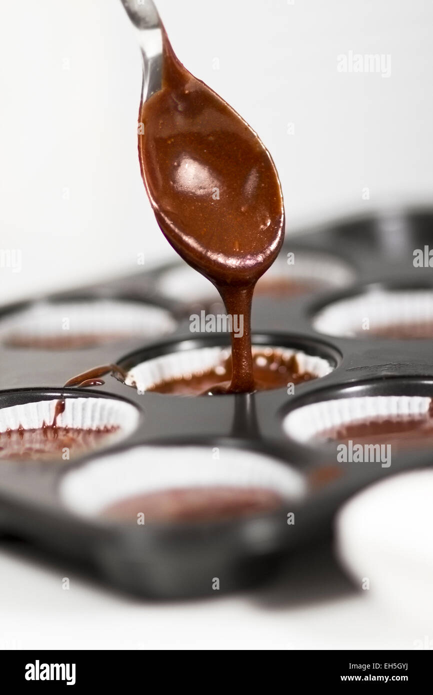 Making chocolate muffins Stock Photo - Alamy