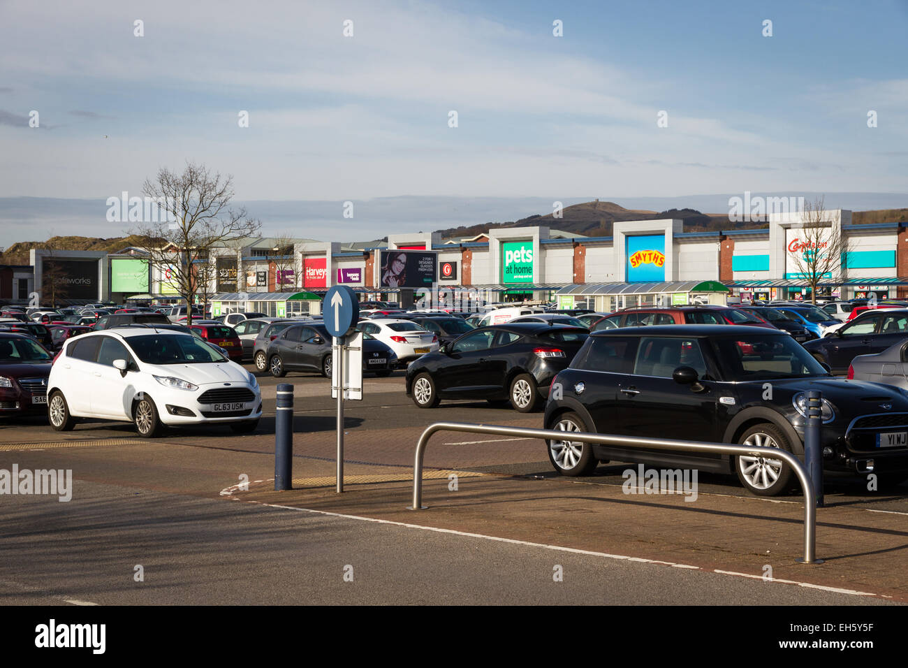 Busy Car park at Middlebrook Retail Park, Horwich, Bolton Stock Photo