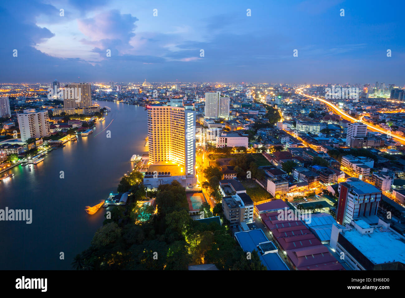 Aerial view of Bangkok Skyline along Chaophraya River at dusk Stock ...
