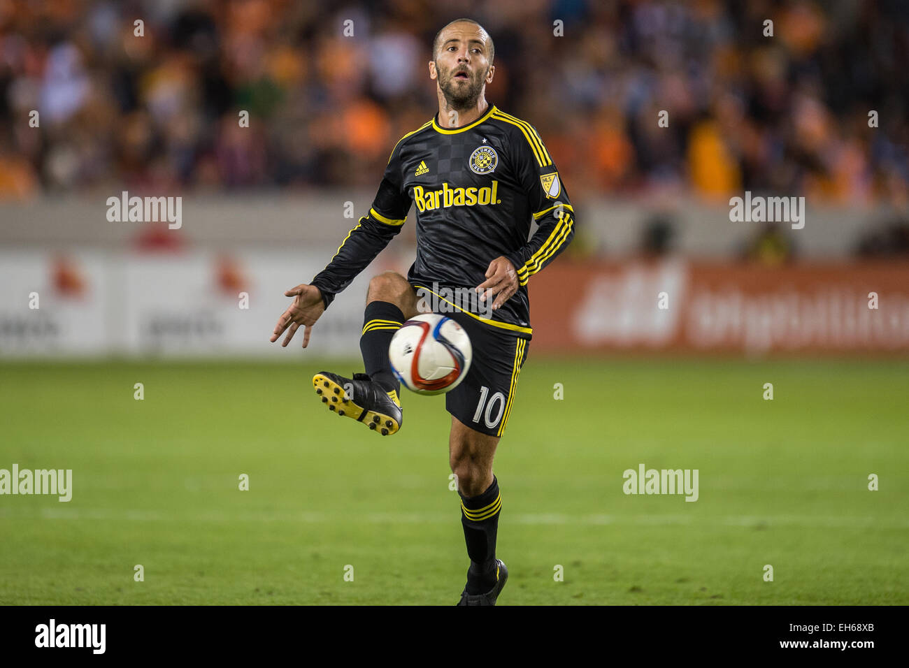 Houston, Texas, USA. 7th Mar, 2015. Columbus Crew forward Federico Higuain (10) controls the ball during an MLS game between the Houston Dynamo and the Columbus Crew at BBVA Compass Stadium in Houston, TX on March 7th, 2015. The Dynamo won 1-0. © Trask Smith/ZUMA Wire/Alamy Live News Stock Photo