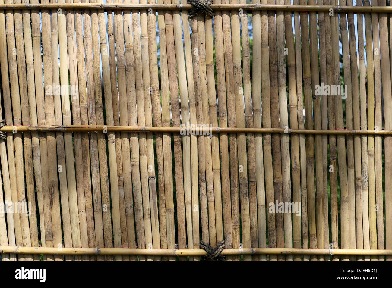 Weathered old wooden fence hi-res stock photography and images - Alamy