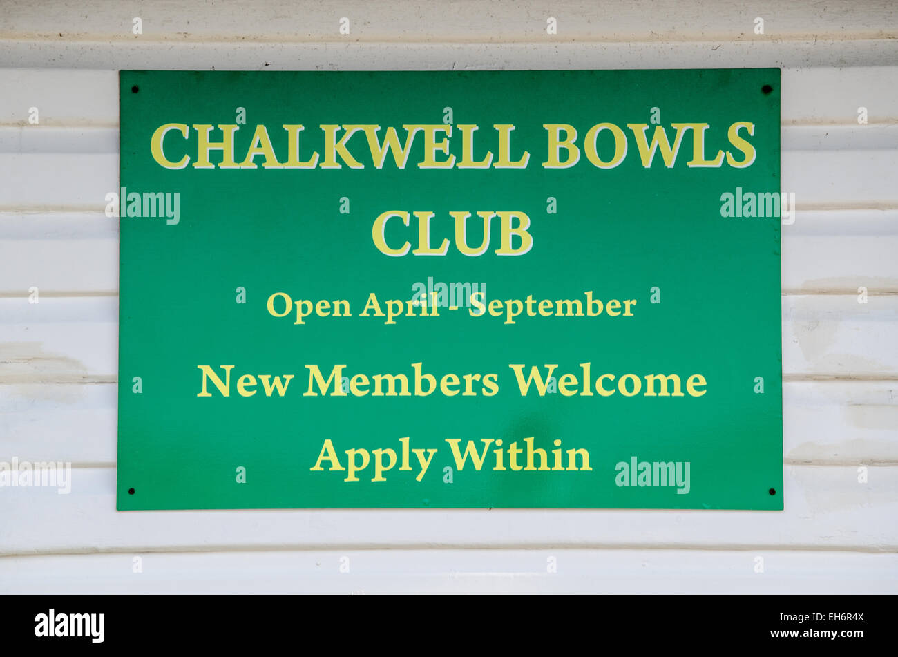 Chalkwell Bowls Club sign. Essex, UK. New members welcome. Apply within Stock Photo