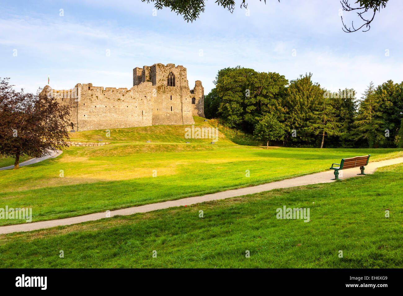 Oystermouth castle norman stone hi-res stock photography and images - Alamy